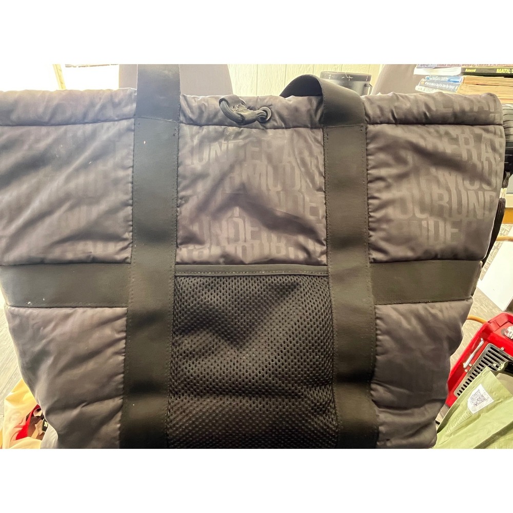 Under‎ Armour quilted tote bag